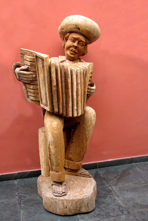 escultura-emba1 escultura-emba1