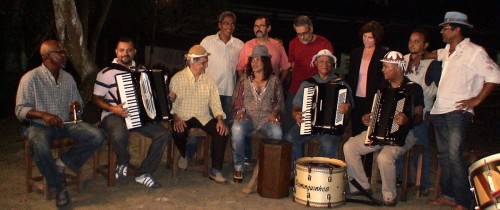 sentados-zeca-preto-beto-hortis-ivan-ferraz-nadia-maia-dominguinhos-genaro sentados-zeca-preto-beto-hortis-ivan-ferraz-nadia-maia-dominguinhos-genaro