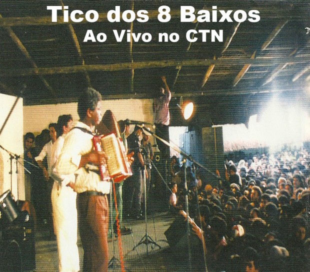 Tico dos 8 Baixos ao Vivo - verso md